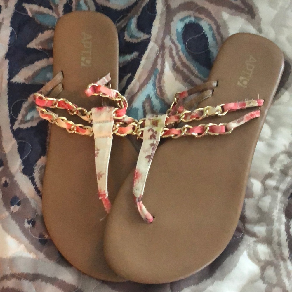 Sandals - Picture 2 of 2